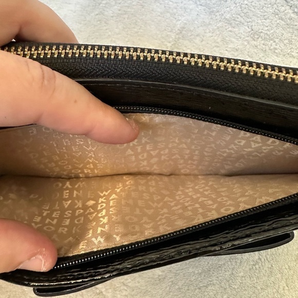 $229 Kate Spade Layton Bow Wallet Wristlet. - Picture 14 of 16